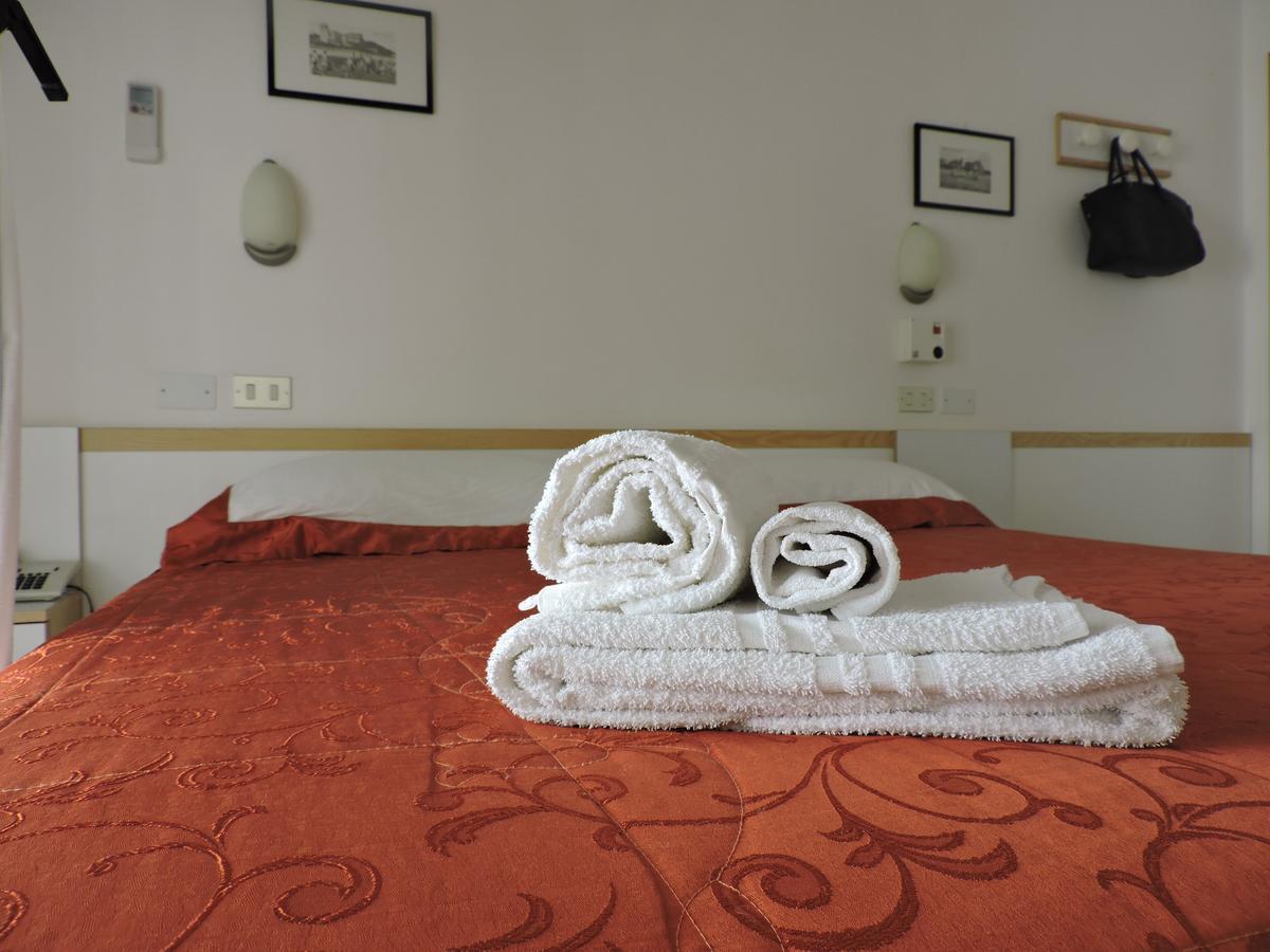 Albergo Sabrina Rimini Kültér fotó